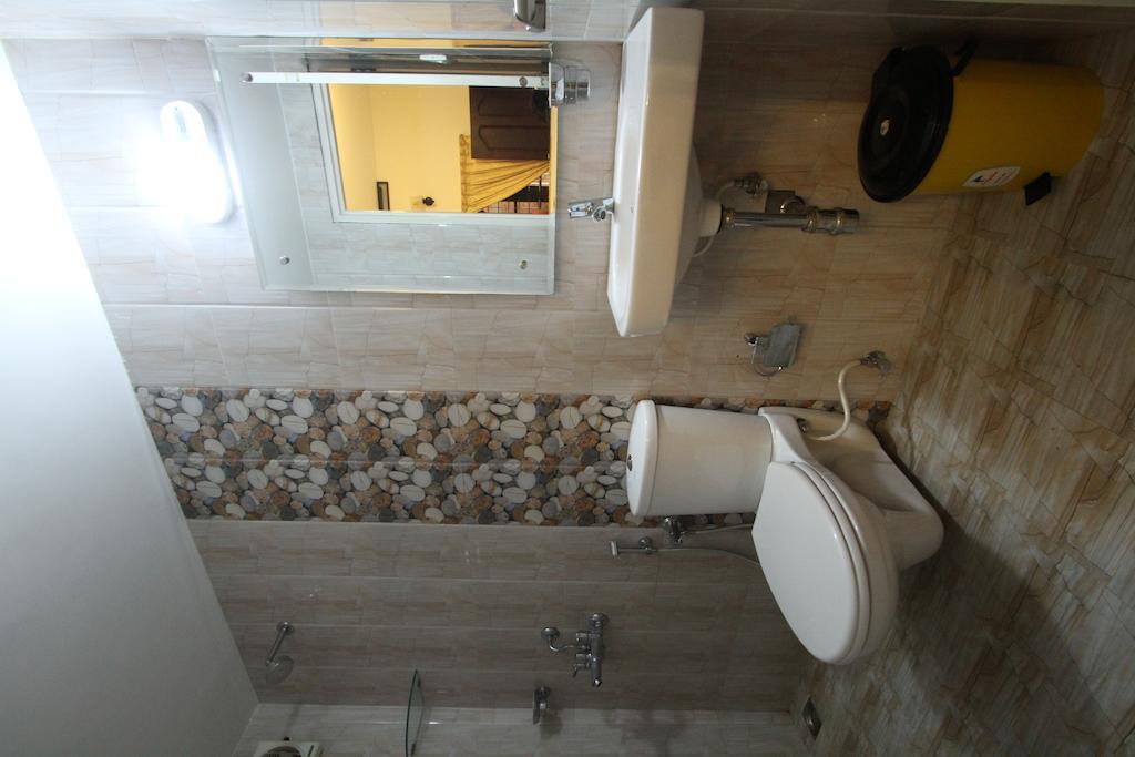 Aaron'S Homestay Kochi Екстериор снимка