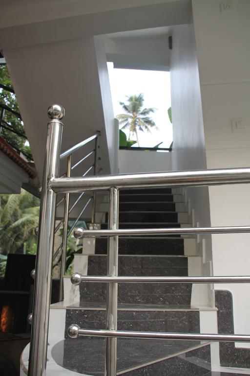 Aaron'S Homestay Kochi Екстериор снимка
